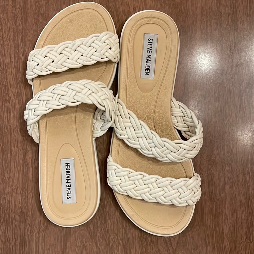 Steve Madden cream color water sandals